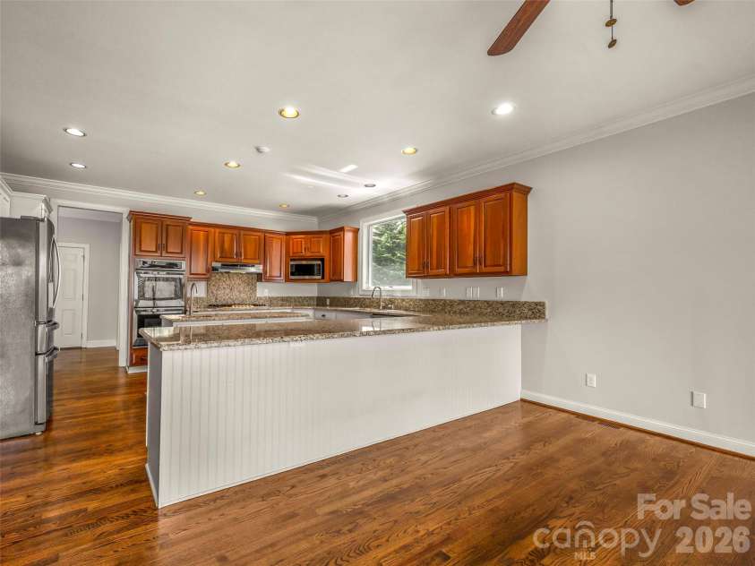 69 Old Hickory Trail, Hendersonville, NC 28739.  MLS# CAR4366104, YatesRealty ID 9668. 