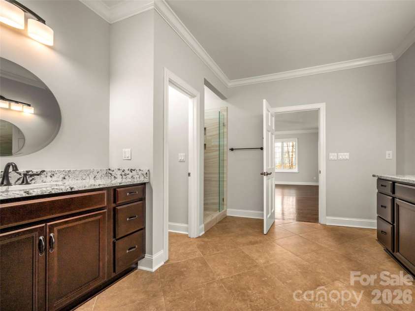 69 Old Hickory Trail, Hendersonville, NC 28739.  MLS# CAR4366104, YatesRealty ID 9668. 