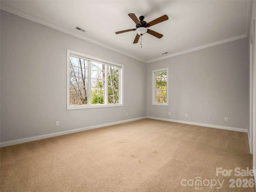 69 Old Hickory Trail, Hendersonville, NC 28739.  MLS# CAR4366104, YatesRealty ID 9668. 