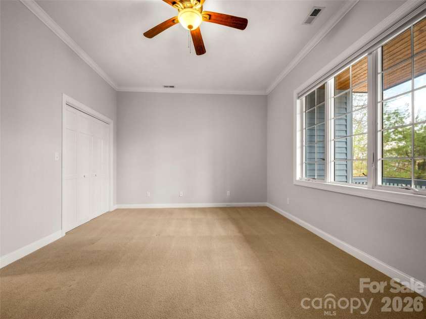 69 Old Hickory Trail, Hendersonville, NC 28739.  MLS# CAR4366104, YatesRealty ID 9668. 