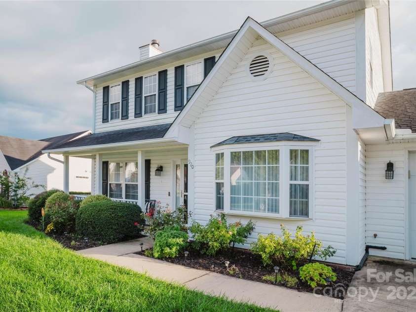 920 Woodhill Drive, Fletcher, NC 28732.  MLS# CAR4287132, YatesRealty ID 9669. 