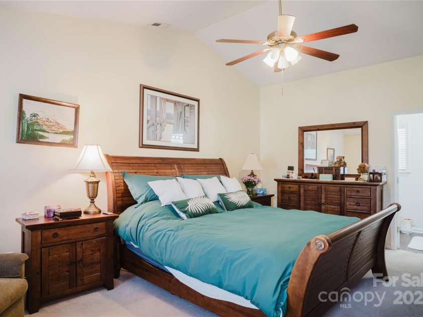 920 Woodhill Drive, Fletcher, NC 28732.  MLS# CAR4287132, YatesRealty ID 9669. 