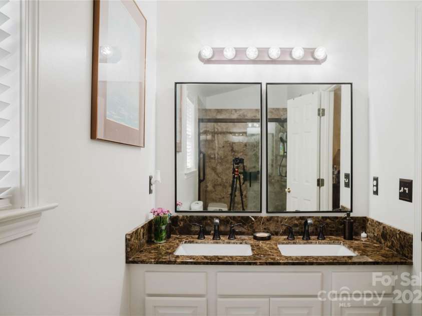 920 Woodhill Drive, Fletcher, NC 28732.  MLS# CAR4287132, YatesRealty ID 9669. 