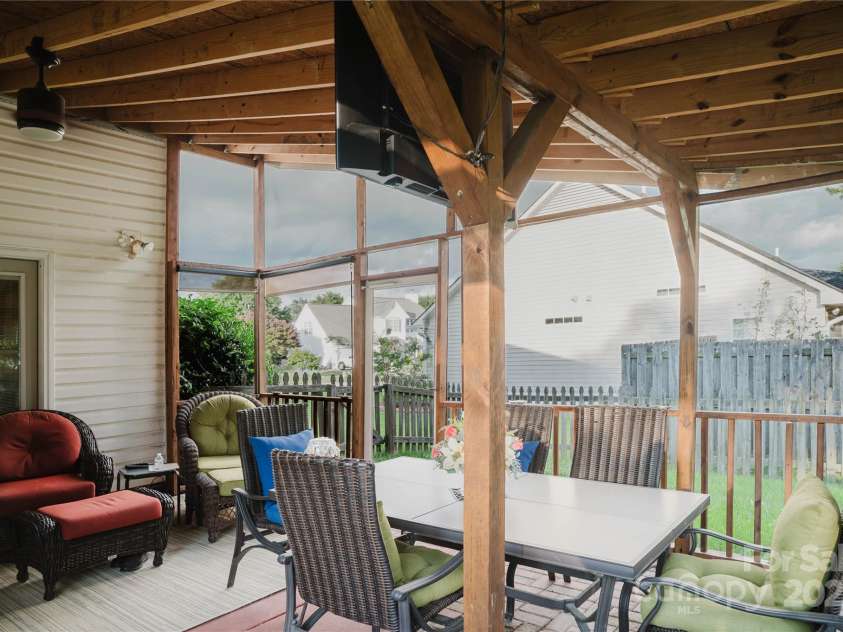 920 Woodhill Drive, Fletcher, NC 28732.  MLS# CAR4287132, YatesRealty ID 9669. 