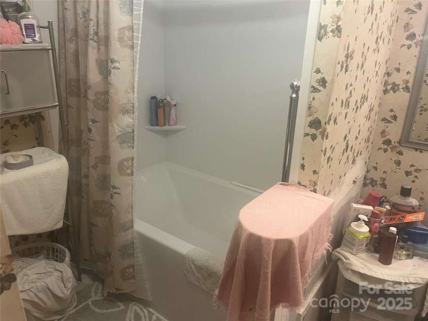 12414 Buxton Drive, Pineville, NC 28134.  MLS# CAR4267547, YatesRealty ID 967. 