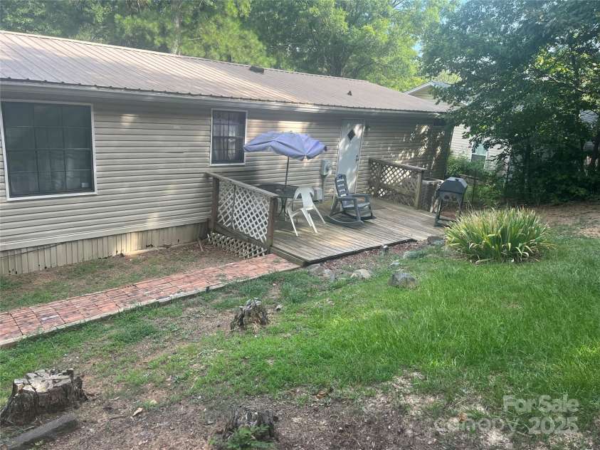 12414 Buxton Drive, Pineville, NC 28134.  MLS# CAR4267547, YatesRealty ID 967. 