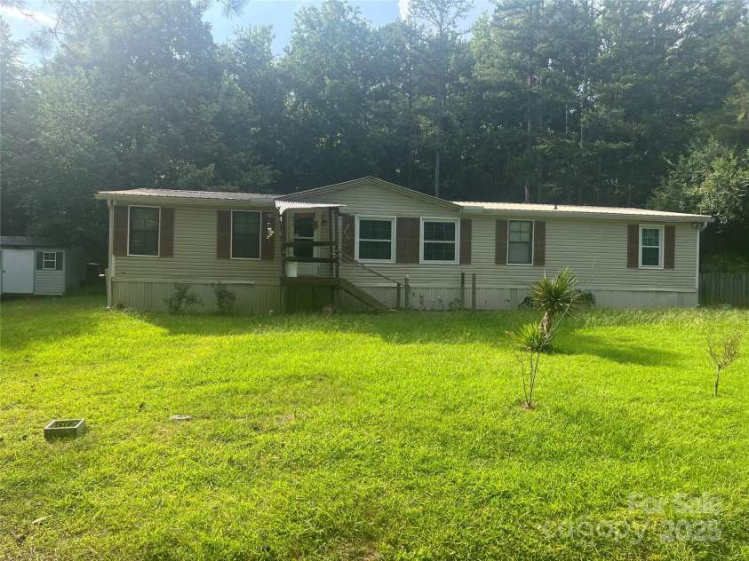 12414 Buxton Drive, Pineville, NC 28134.  MLS# CAR4267547, YatesRealty ID 967. 