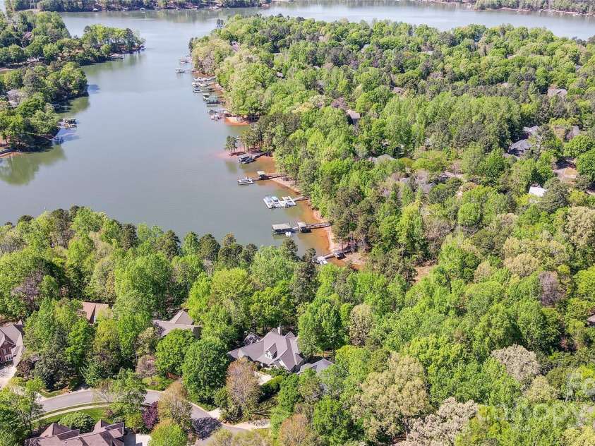 3508 Mountain Cove Drive, Charlotte, NC 28216.  MLS# CAR4252554, YatesRealty ID 9670. 