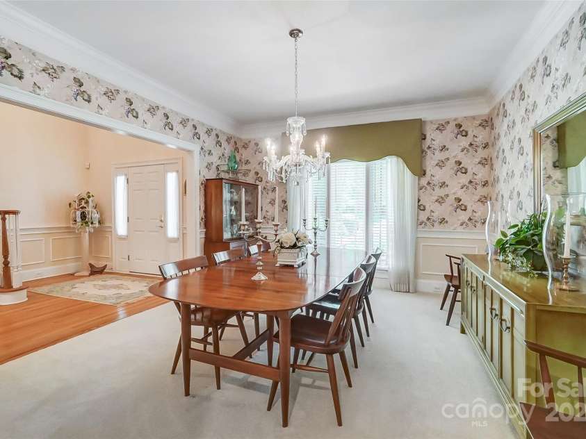 3508 Mountain Cove Drive, Charlotte, NC 28216.  MLS# CAR4252554, YatesRealty ID 9670. 
