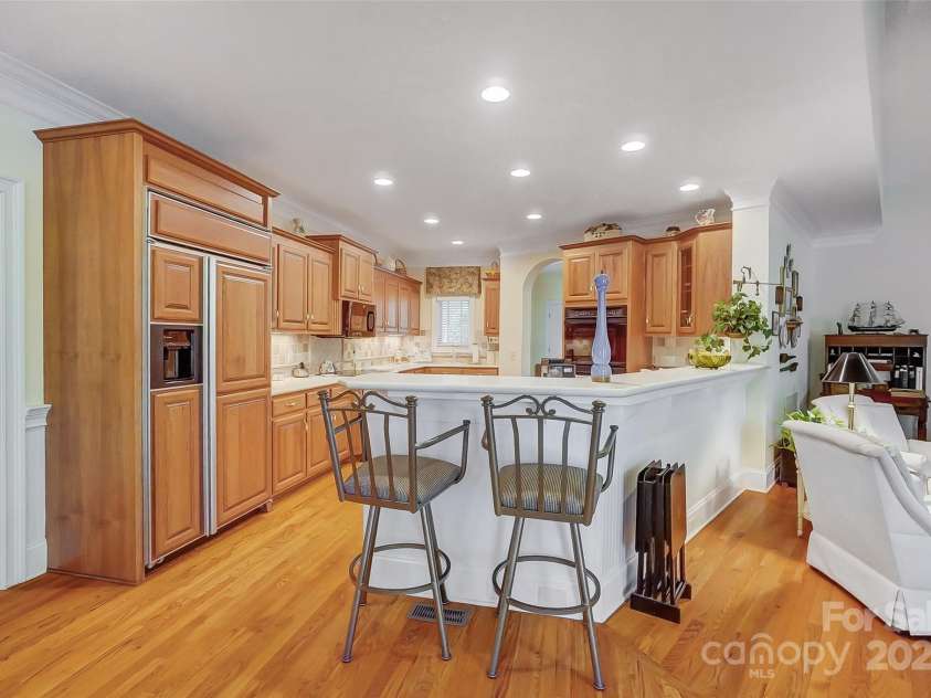3508 Mountain Cove Drive, Charlotte, NC 28216.  MLS# CAR4252554, YatesRealty ID 9670. 