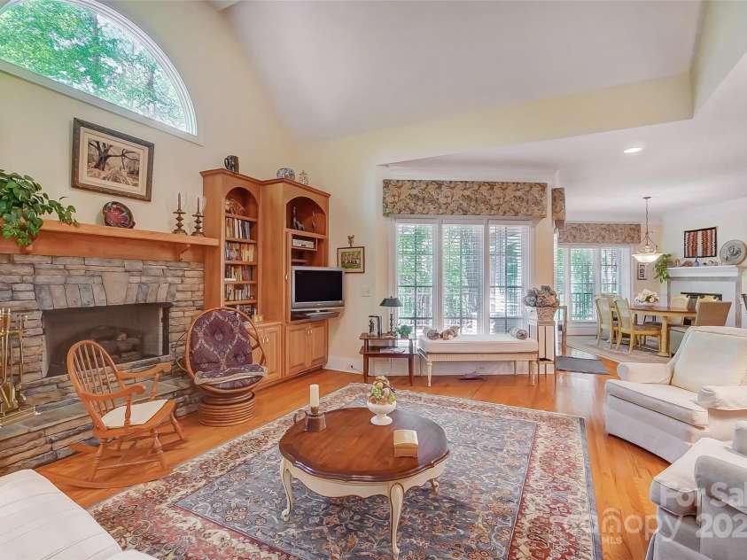 3508 Mountain Cove Drive, Charlotte, NC 28216.  MLS# CAR4252554, YatesRealty ID 9670. 
