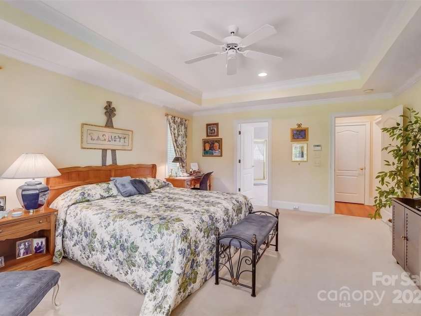 3508 Mountain Cove Drive, Charlotte, NC 28216.  MLS# CAR4252554, YatesRealty ID 9670. 