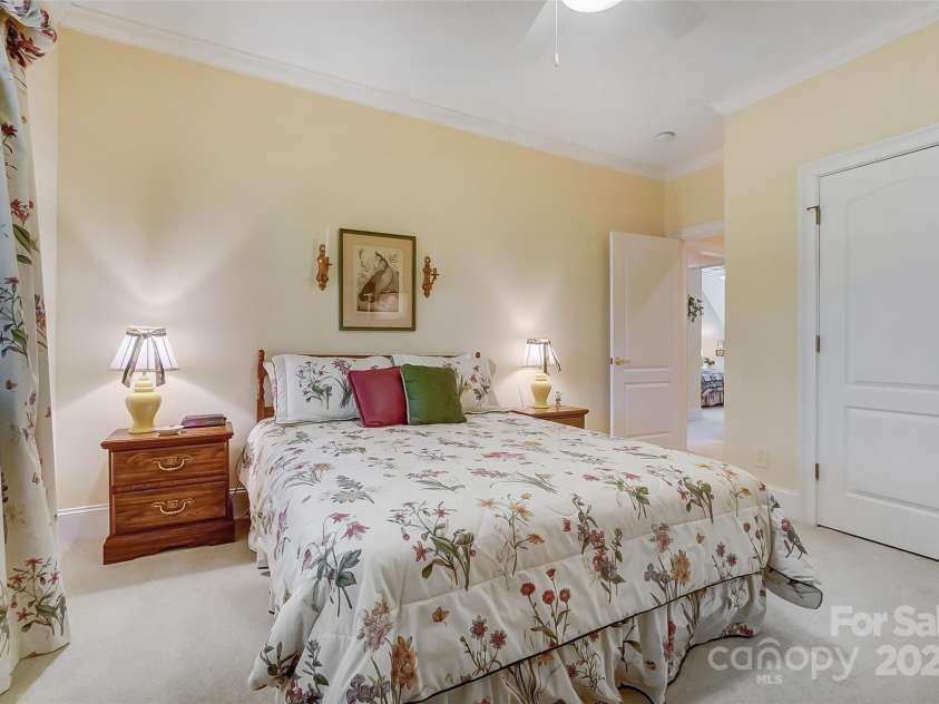 3508 Mountain Cove Drive, Charlotte, NC 28216.  MLS# CAR4252554, YatesRealty ID 9670. 