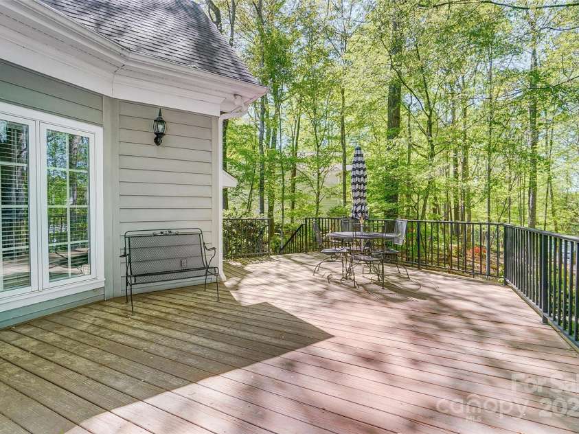 3508 Mountain Cove Drive, Charlotte, NC 28216.  MLS# CAR4252554, YatesRealty ID 9670. 