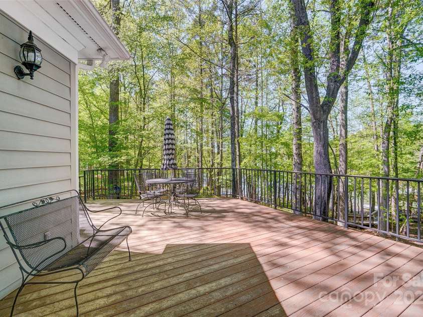 3508 Mountain Cove Drive, Charlotte, NC 28216.  MLS# CAR4252554, YatesRealty ID 9670. 