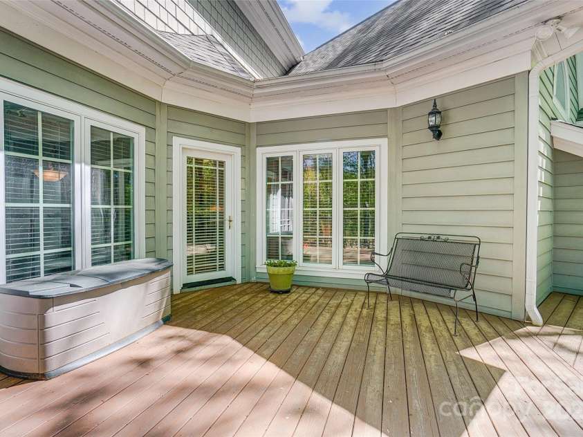 3508 Mountain Cove Drive, Charlotte, NC 28216.  MLS# CAR4252554, YatesRealty ID 9670. 