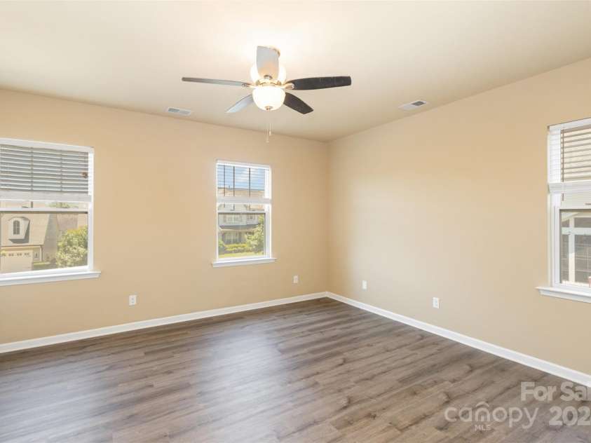 1317 Middlecrest Drive, Concord, NC 28027.  MLS# CAR4147286, YatesRealty ID 9671. 