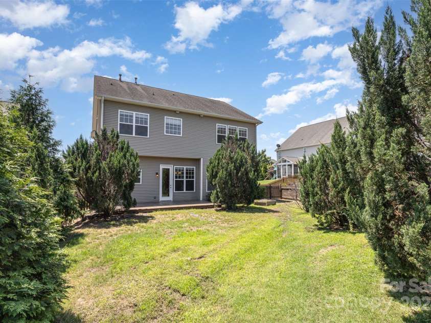 1317 Middlecrest Drive, Concord, NC 28027.  MLS# CAR4147286, YatesRealty ID 9671. 
