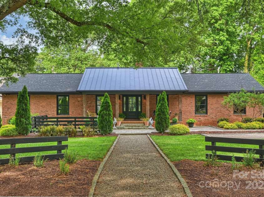 742 Lansdowne Road, Charlotte, NC 28270.  MLS# CAR4248631, YatesRealty ID 9672. 