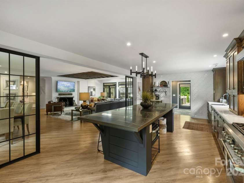 742 Lansdowne Road, Charlotte, NC 28270.  MLS# CAR4248631, YatesRealty ID 9672. 