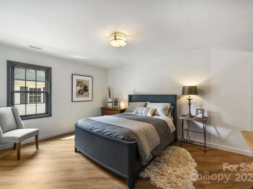 742 Lansdowne Road, Charlotte, NC 28270.  MLS# CAR4248631, YatesRealty ID 9672. 
