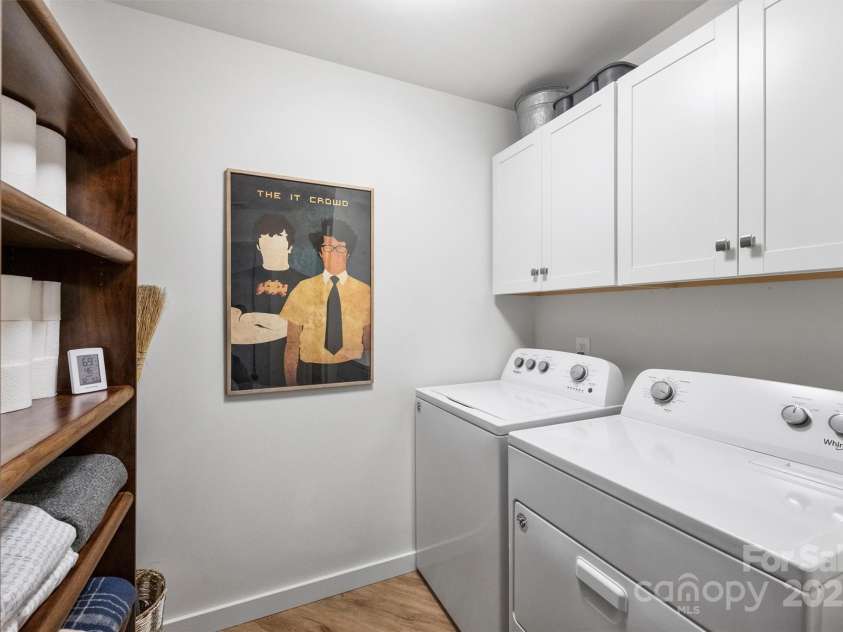 742 Lansdowne Road, Charlotte, NC 28270.  MLS# CAR4248631, YatesRealty ID 9672. 