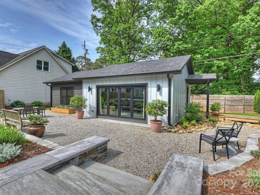 742 Lansdowne Road, Charlotte, NC 28270.  MLS# CAR4248631, YatesRealty ID 9672. 