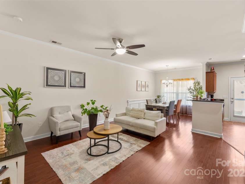 4528 Craigmoss Lane, Charlotte, NC 28278.  MLS# CAR4241728, YatesRealty ID 9674. 