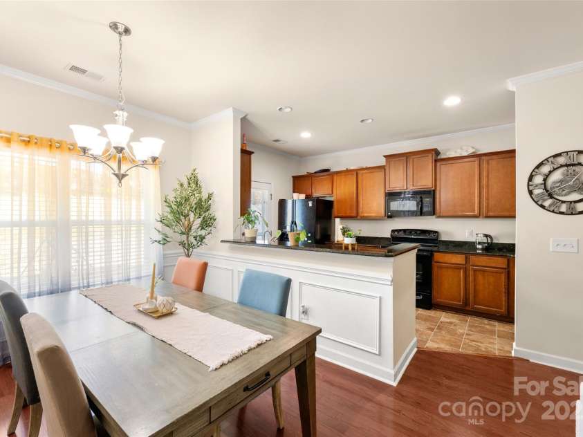 4528 Craigmoss Lane, Charlotte, NC 28278.  MLS# CAR4241728, YatesRealty ID 9674. 