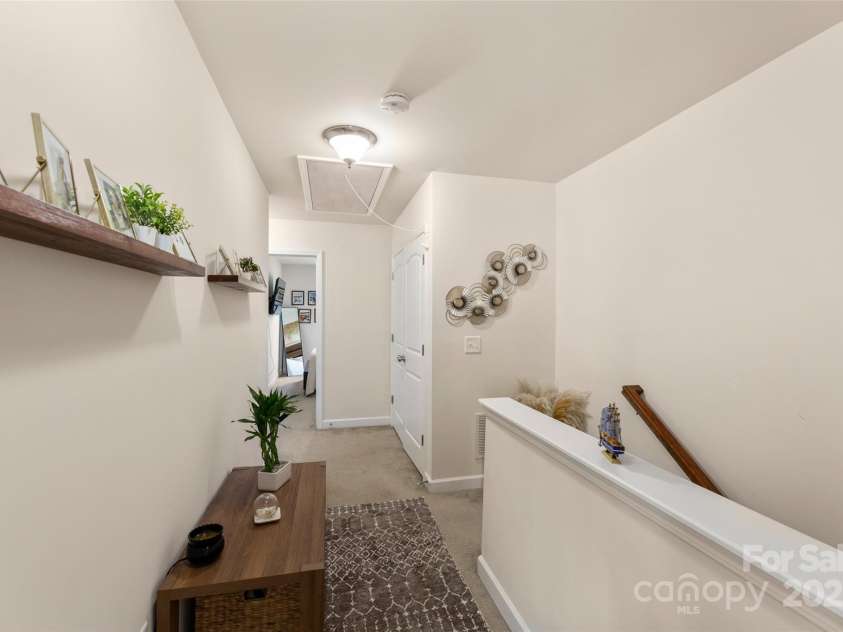 4528 Craigmoss Lane, Charlotte, NC 28278.  MLS# CAR4241728, YatesRealty ID 9674. 