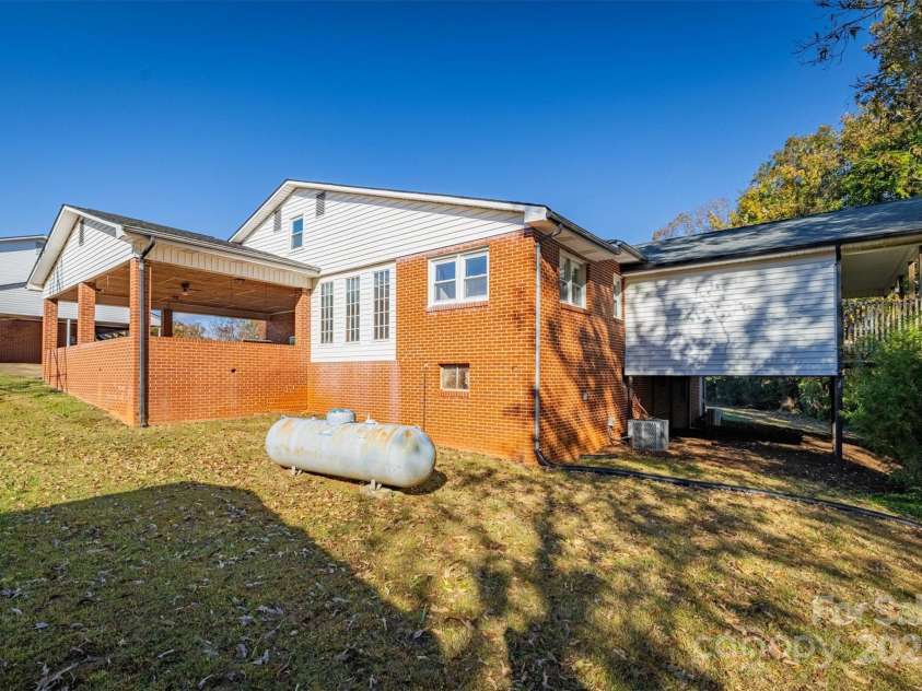 2986 Green Pasture Lane, Valdese, NC 28690.  MLS# CAR4319776, YatesRealty ID 9677. 
