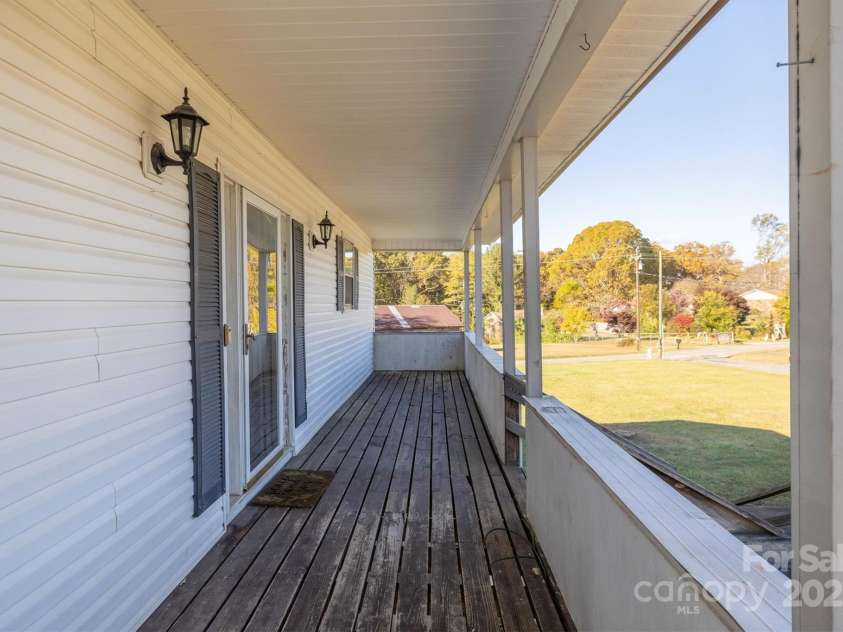 2986 Green Pasture Lane, Valdese, NC 28690.  MLS# CAR4319776, YatesRealty ID 9677. 