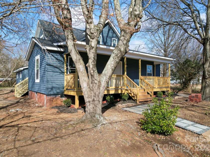 806 Martin Luther King Avenue, Salisbury, NC 28144.  MLS# CAR4219917, YatesRealty ID 9677. 