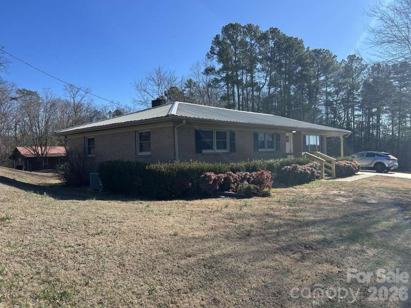 1378 Blacksburg Highway, Blacksburg, SC 29702.  MLS# CAR4337384, YatesRealty ID 9678. 
