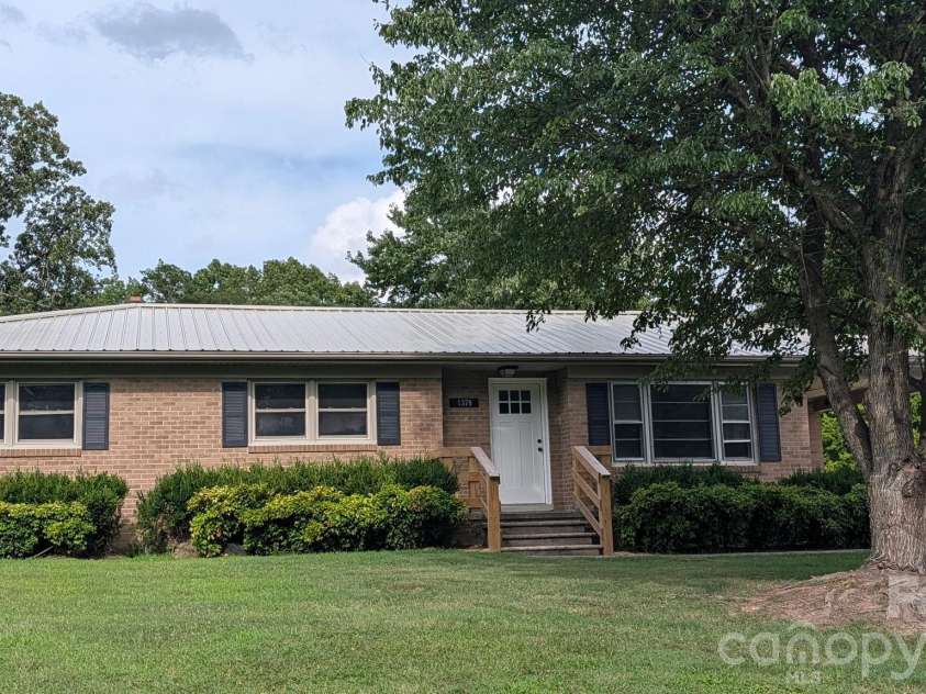 1378 Blacksburg Highway, Blacksburg, SC 29702.  MLS# CAR4337384, YatesRealty ID 9678. 