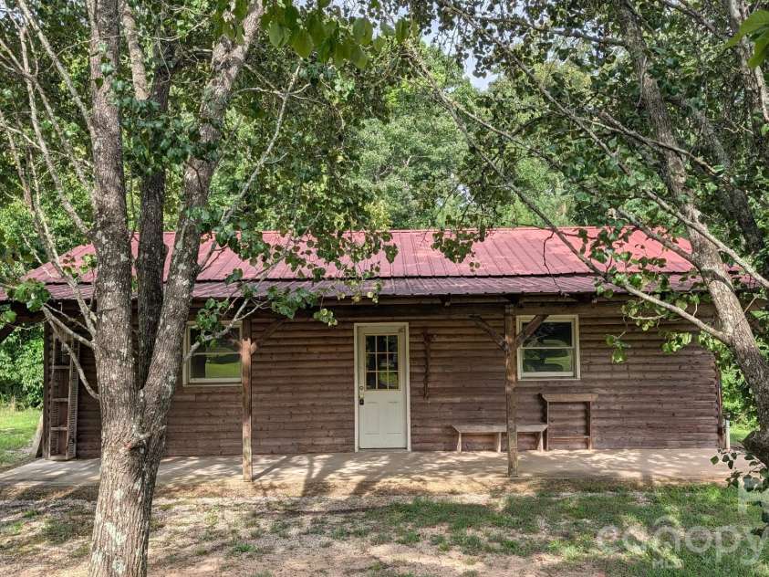 1378 Blacksburg Highway, Blacksburg, SC 29702.  MLS# CAR4337384, YatesRealty ID 9678. 