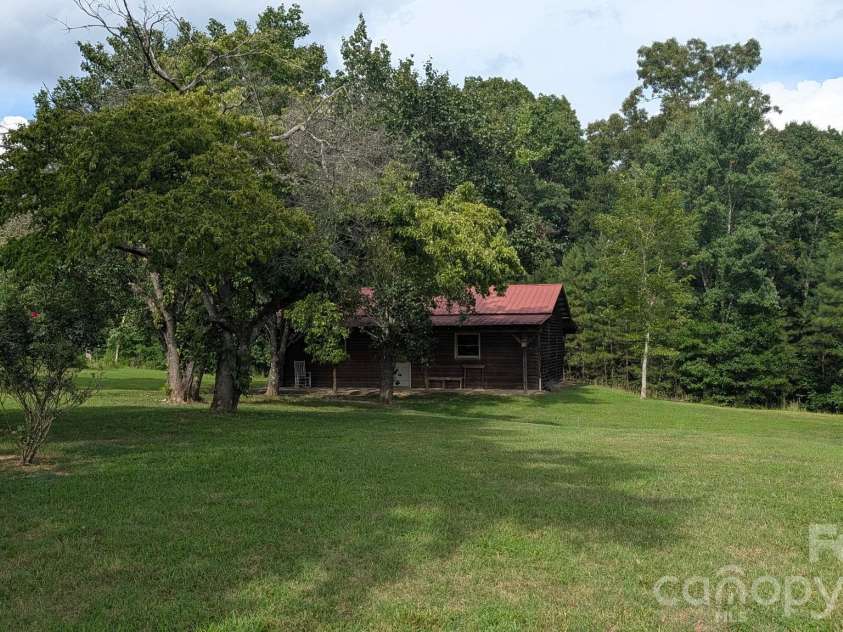 1378 Blacksburg Highway, Blacksburg, SC 29702.  MLS# CAR4337384, YatesRealty ID 9678. 