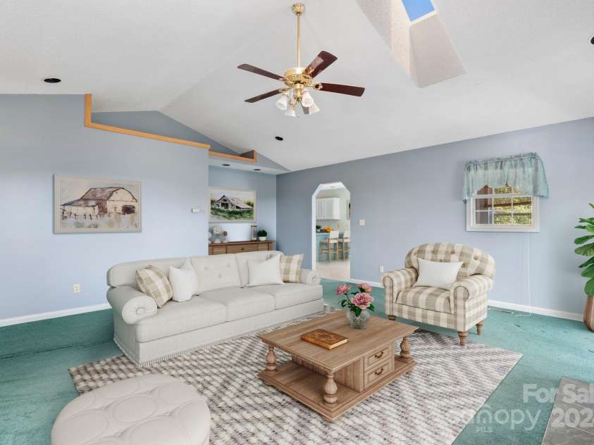 45 Lela Lane, Alexander, NC 28701.  MLS# CAR4133581, YatesRealty ID 9678. 