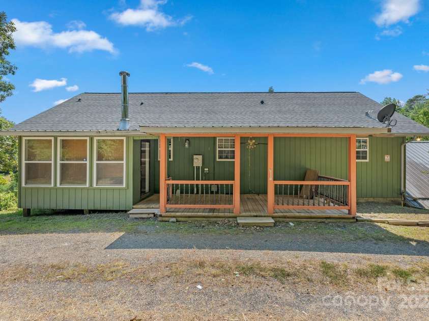 45 Lela Lane, Alexander, NC 28701.  MLS# CAR4133581, YatesRealty ID 9678. 