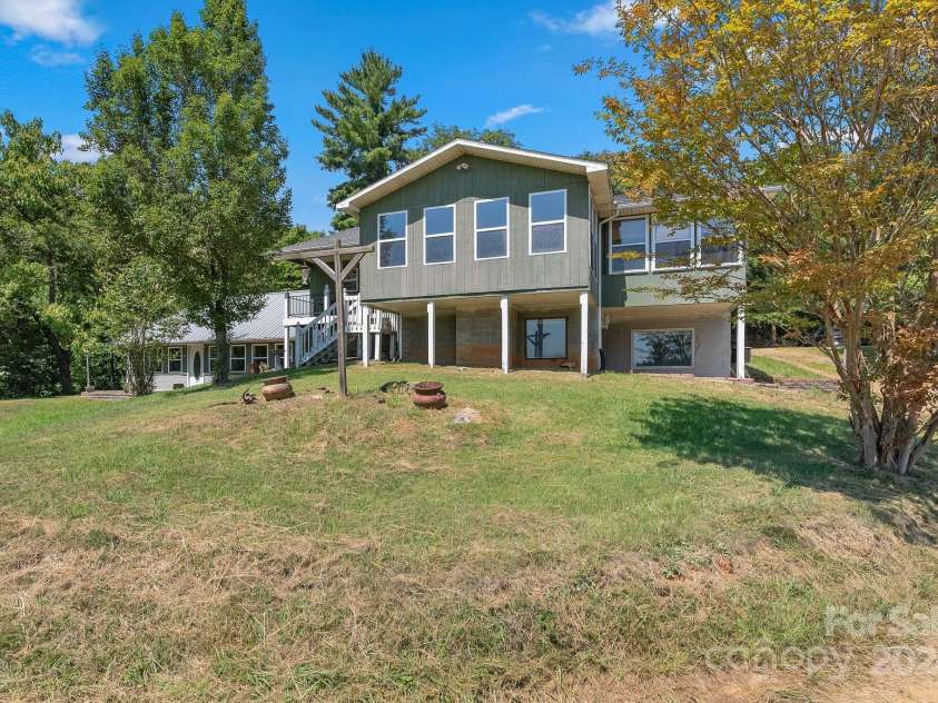 45 Lela Lane, Alexander, NC 28701.  MLS# CAR4133581, YatesRealty ID 9678. 