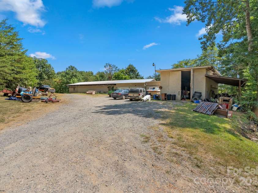 45 Lela Lane, Alexander, NC 28701.  MLS# CAR4133581, YatesRealty ID 9678. 