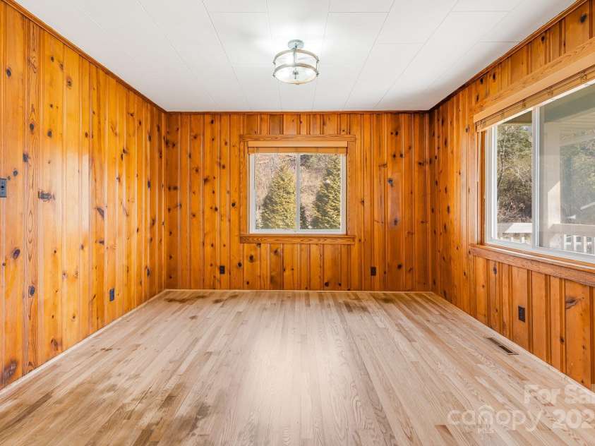 81 Deep Creek Cemetery Road, Bryson City, NC 28713.  MLS# CAR4224937, YatesRealty ID 9679. Dining Room/Den