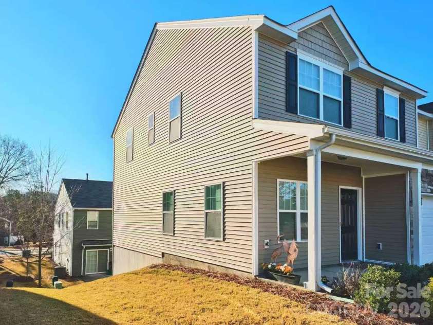 14432 Targert Lane, Charlotte, NC 28278.  MLS# CAR4353977, YatesRealty ID 9682. 