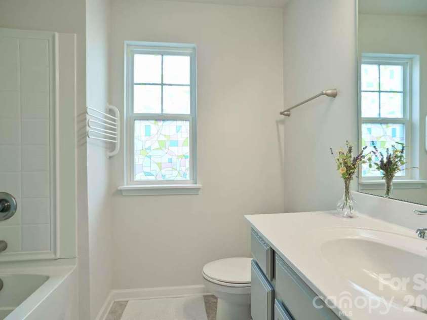 14432 Targert Lane, Charlotte, NC 28278.  MLS# CAR4353977, YatesRealty ID 9682. 