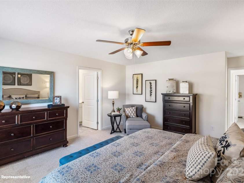 1045 20th Avenue Loop, Hickory, NC 28602.  MLS# CAR4252663, YatesRealty ID 9684. 