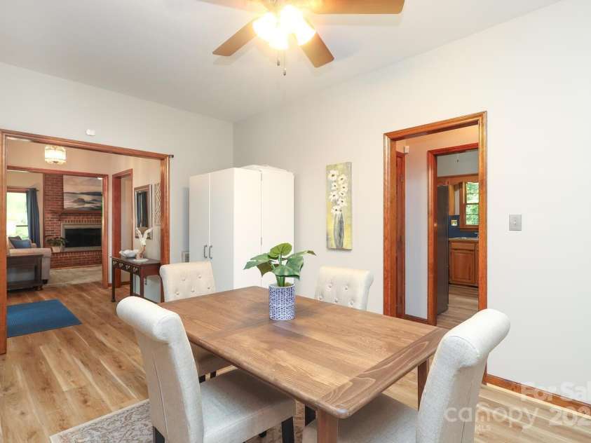 7010 Rock Island Road, Charlotte, NC 28278.  MLS# CAR4295438, YatesRealty ID 9685. 