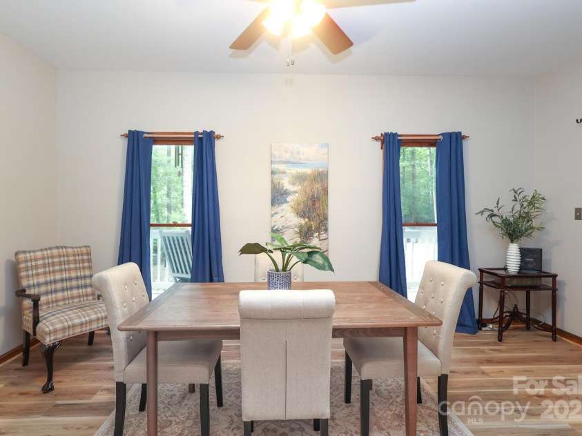 7010 Rock Island Road, Charlotte, NC 28278.  MLS# CAR4295438, YatesRealty ID 9685. 