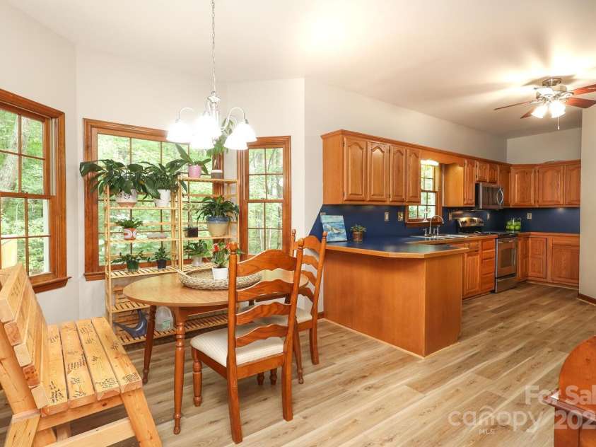 7010 Rock Island Road, Charlotte, NC 28278.  MLS# CAR4295438, YatesRealty ID 9685. 