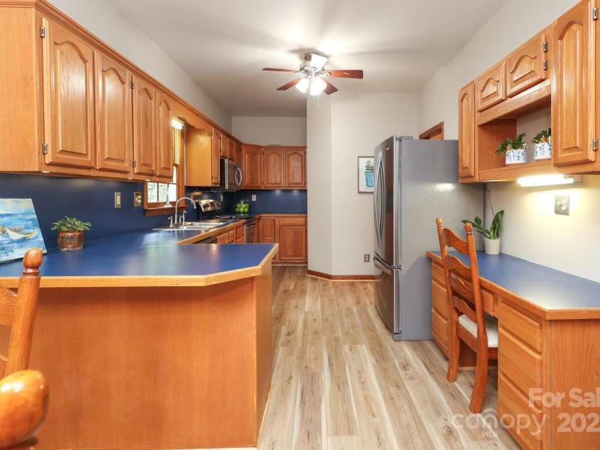 7010 Rock Island Road, Charlotte, NC 28278.  MLS# CAR4295438, YatesRealty ID 9685. 