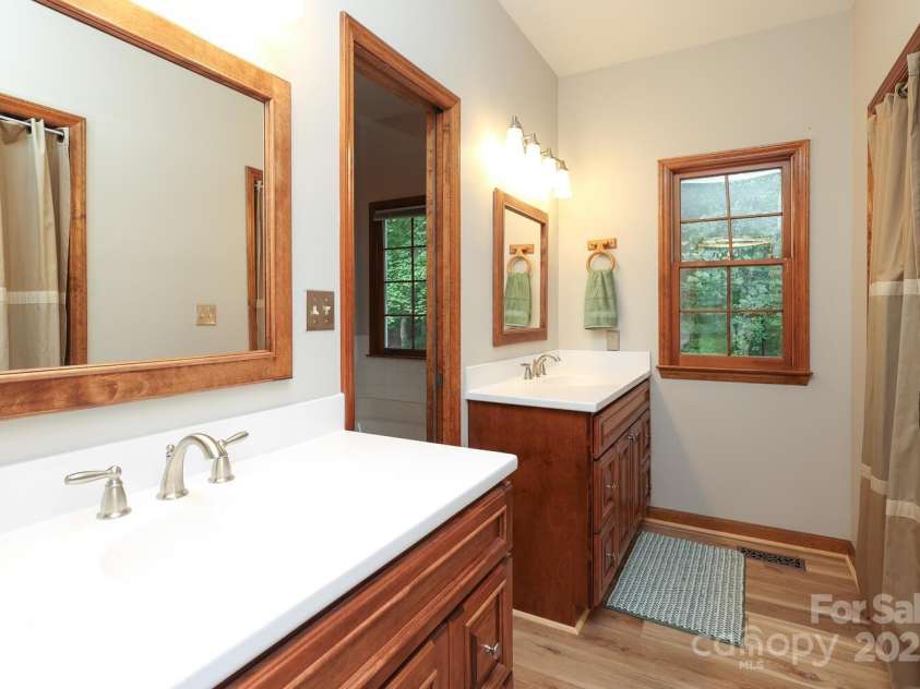 7010 Rock Island Road, Charlotte, NC 28278.  MLS# CAR4295438, YatesRealty ID 9685. 